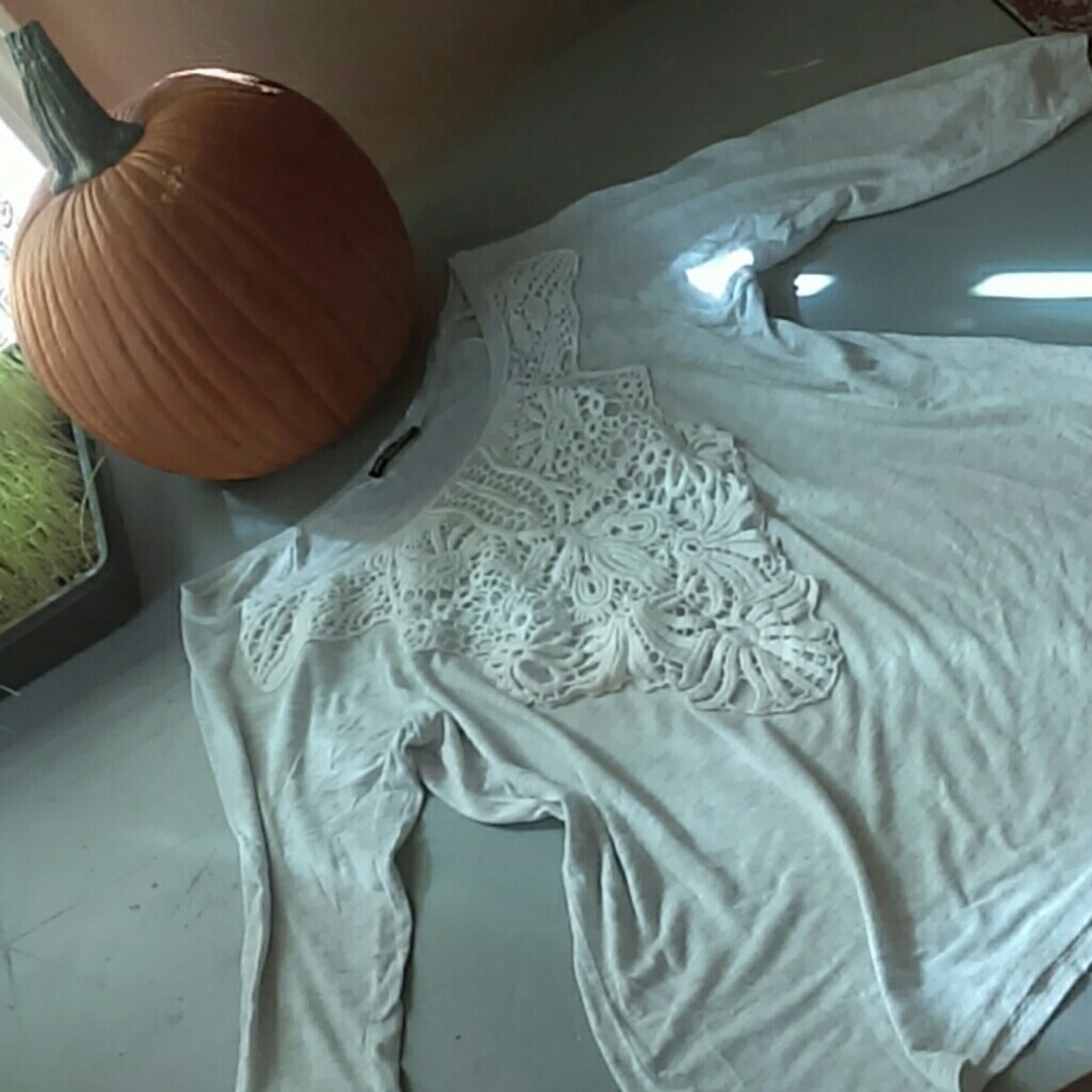 Lovely Fall Top - Picture 2 of 5